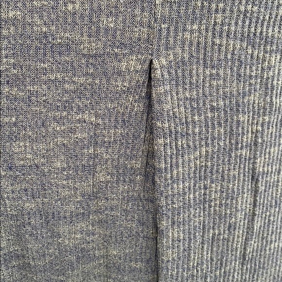 Heathered green tunic top size medium - Picture 4 of 5